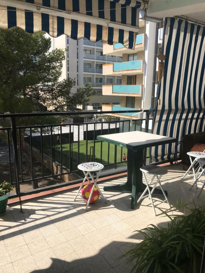 Habitaciones Compartidas En Un Apartamento Салоу Екстер'єр фото
